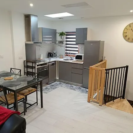 Logement Entier Avec Garage. Rieux  Buitenkant foto